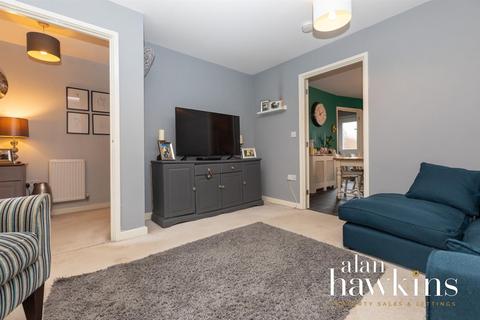 24 Crosstrees, Royal Wootton Bassett, Swindon, SN4 8FB