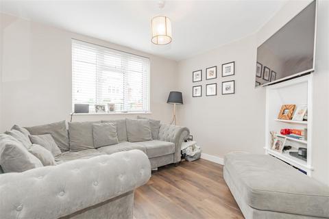 35 Green Walk, Crayford, Dartford, DA1 4JP