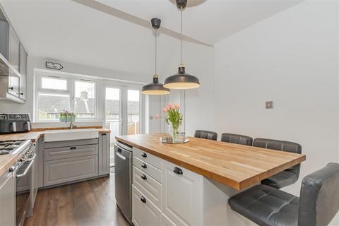 35 Green Walk, Crayford, Dartford, DA1 4JP