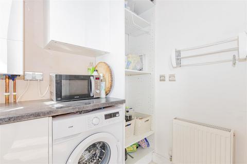35 Green Walk, Crayford, Dartford, DA1 4JP