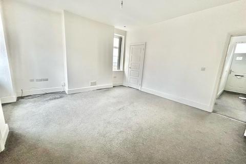 3 bedroom house to rent, Stanley Street, Colne