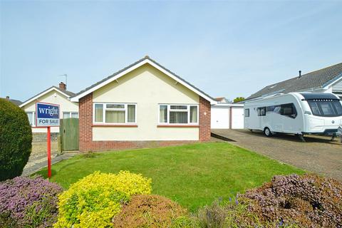 3 bedroom detached bungalow for sale, CHAIN FREE * SHANKLIN