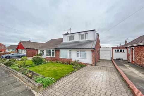2 bedroom semi-detached bungalow for sale, Hayes Walk, Wideopen, Newcastle Upon Tyne