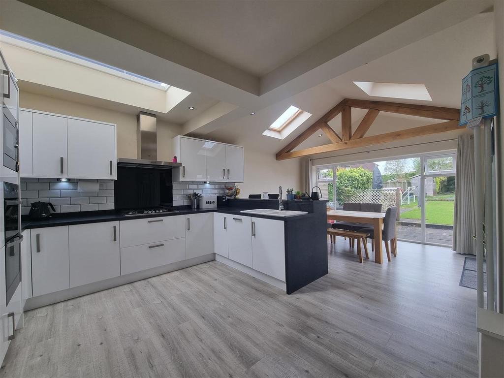 Superb extended kitchen diner