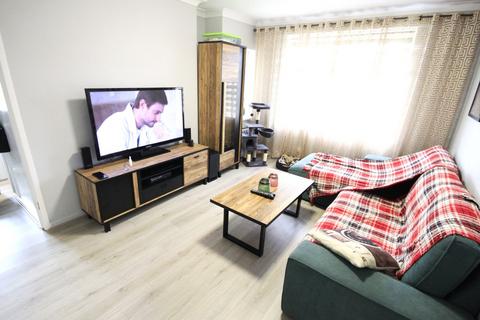 2 bedroom apartment to rent, West Park Grove, Leeds, LS8