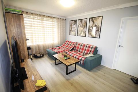 2 bedroom apartment to rent, West Park Grove, Leeds, LS8