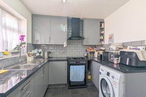 3 bedroom terraced house for sale, Grasmere Close, Feltham, TW14