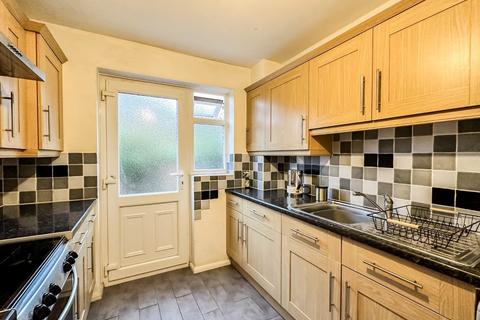 2 bedroom house for sale, Heathercroft Road, Wickford