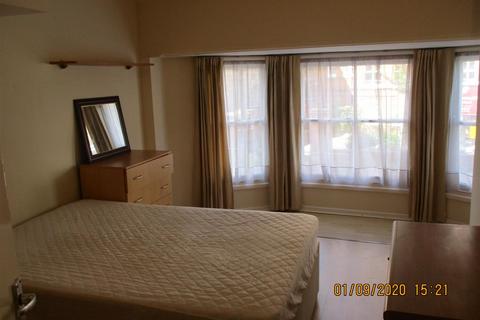 3 bedroom maisonette to rent, Kent Road, Southsea