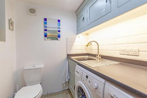 1 Edale Road, Hope, Hope Valley, S33 6ZF