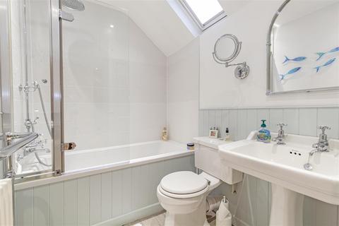 1 Edale Road, Hope, Hope Valley, S33 6ZF