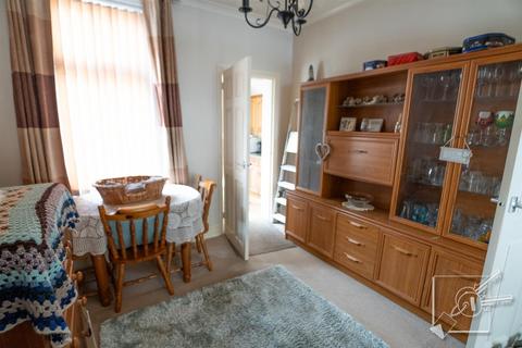 2 bedroom house for sale, Gordon Place, Gravesend