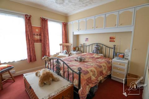 2 Gordon Place, Gravesend, DA12 2DA