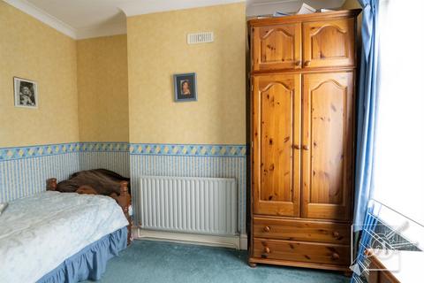 2 Gordon Place, Gravesend, DA12 2DA