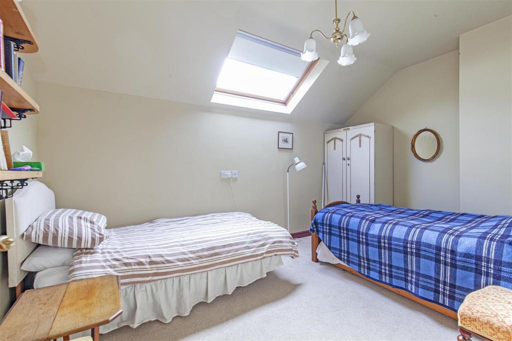 Bedroom 4-1.jpg