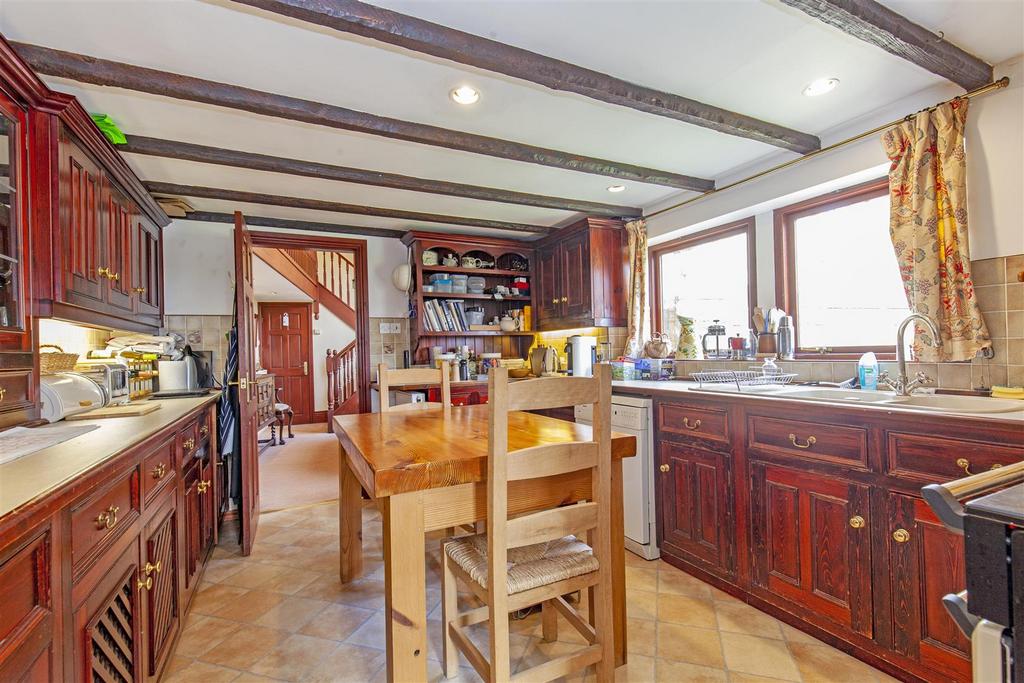 Kitchen-2.jpg