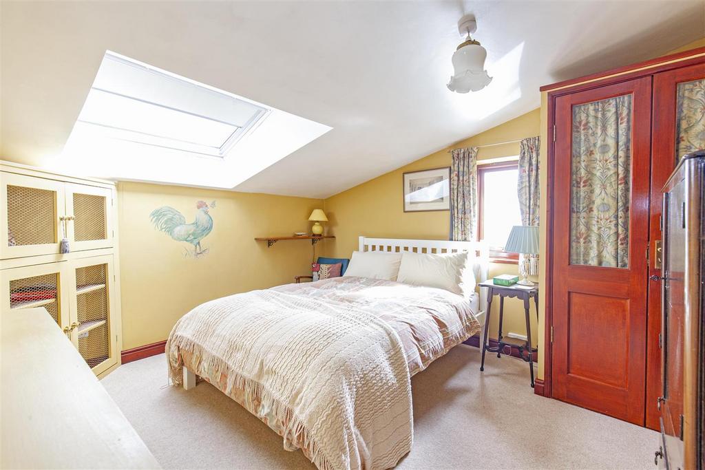 Bedroom 3-1.jpg