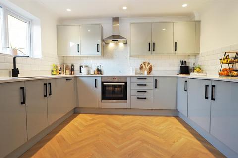 12 Button Lane, Bearsted, Maidstone, ME15 8NJ