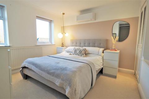 12 Button Lane, Bearsted, Maidstone, ME15 8NJ