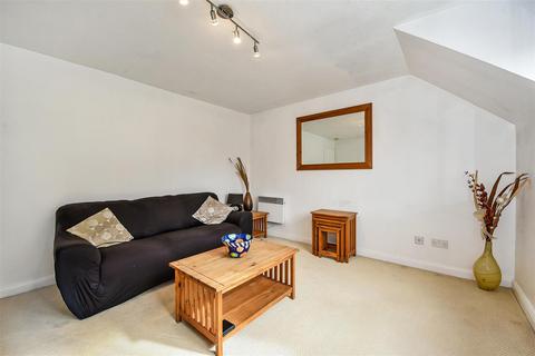 2 bedroom apartment for sale, Heather Drive, Andover