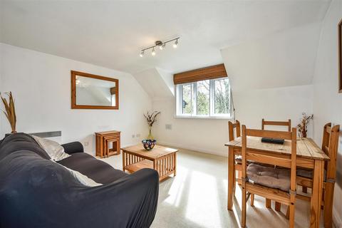 2 bedroom apartment for sale, Heather Drive, Andover