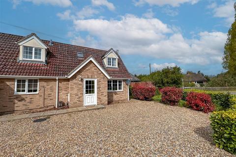 2 bedroom semi-detached house for sale, Warren Road, Red lodge