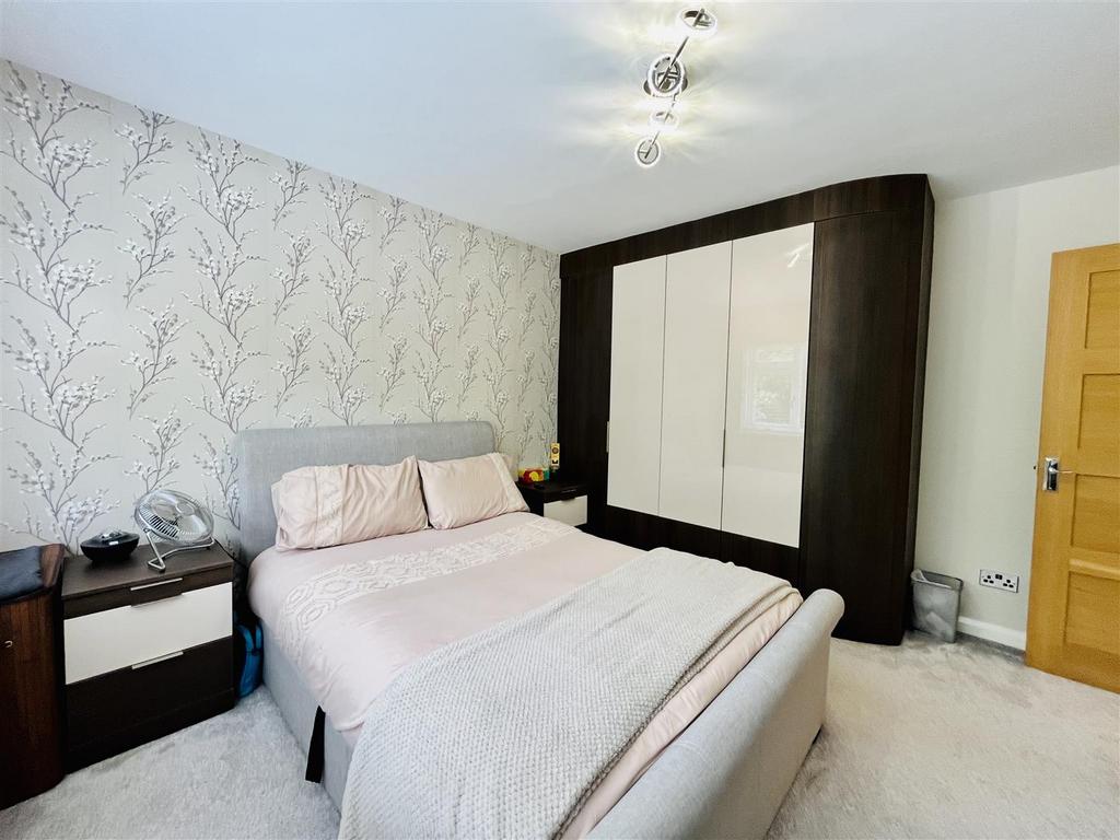 Bedroom 2 Aspect 2