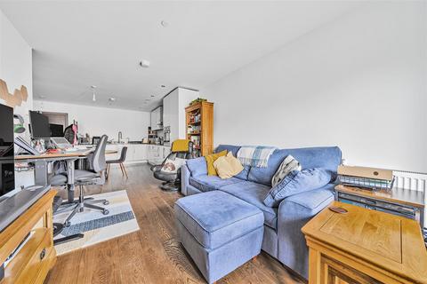 2 bedroom penthouse for sale, Rosalind Drive,, Maidstone