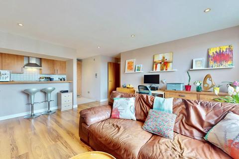2 bedroom flat for sale, High Road, Chadwell Heath, Romford, RM6 6PN