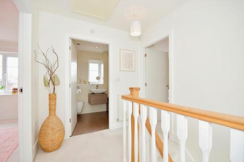 76 Chapman Close, Sheffield, S6 5BX