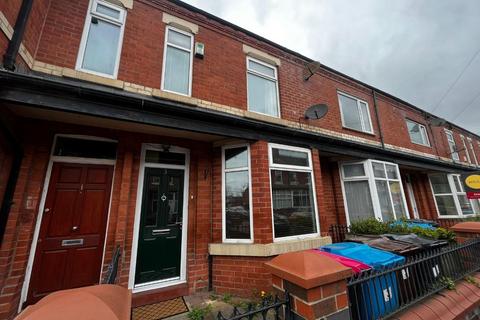3 bedroom house to rent, Barff Road, Salford