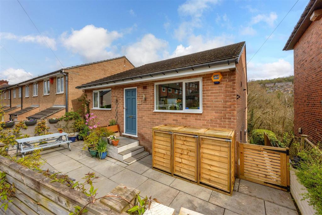 Low Road, Stannington, Sheffield 4 bed detached house for sale £425,000