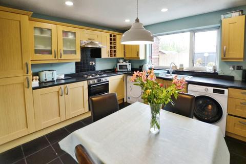 3 Burnbush Close, Bristol, BS14 8LQ