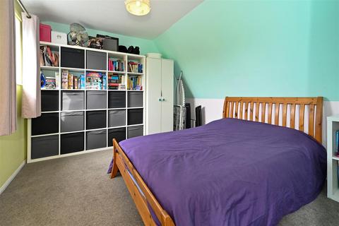 78 Maplehurst Road, Chichester, PO19 6XL