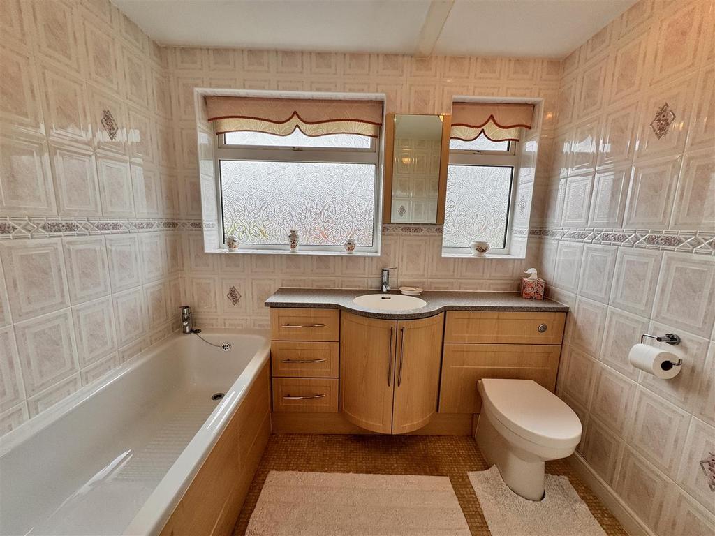 Family bathroom