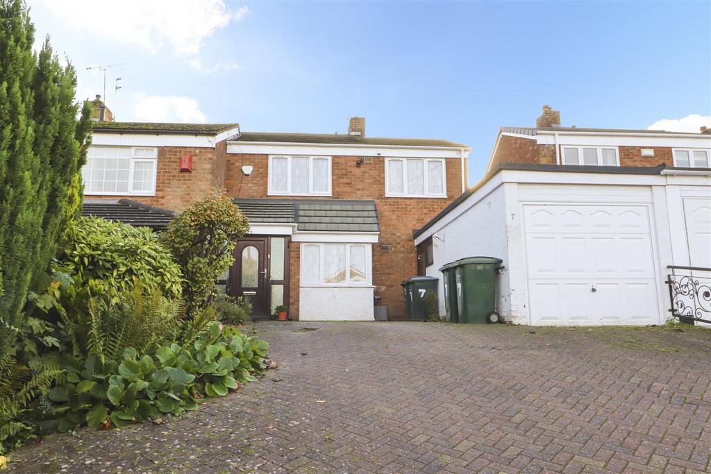 Exminster Road, Coventry CV3 3 bed semidetached house for sale £320,000