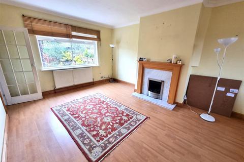 3 bedroom semi-detached house for sale, Willow Road, Farsley