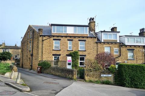 4 bedroom end of terrace house for sale, Land Street, Farsley, Pudsey