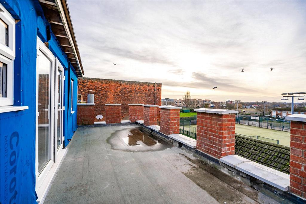 Rear Roof Terrace