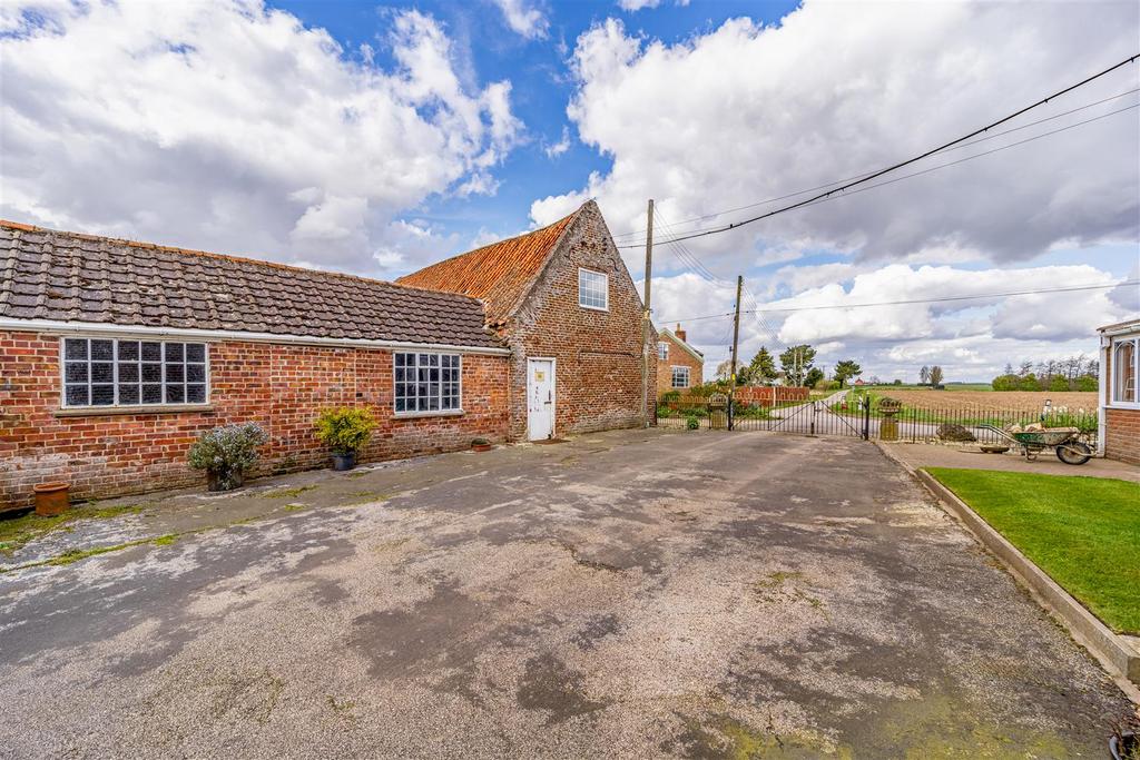 Sandholme House (Frampton)-10.jpg