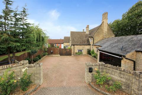 5 bedroom detached house for sale, North End, Higham Ferrers NN10