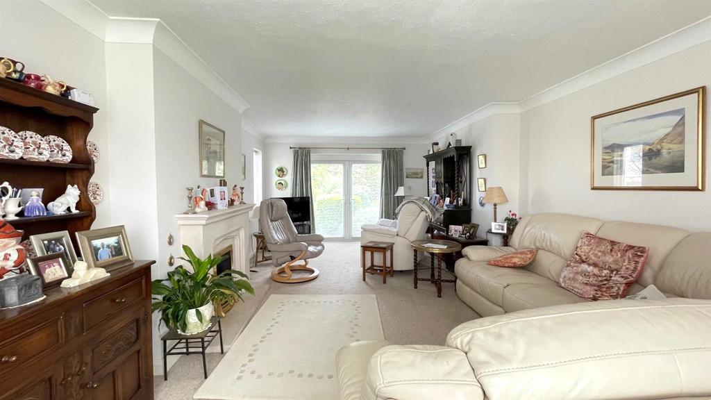 Deganwy Road, Llanrhos, Llandudno 2 bed detached bungalow for sale £