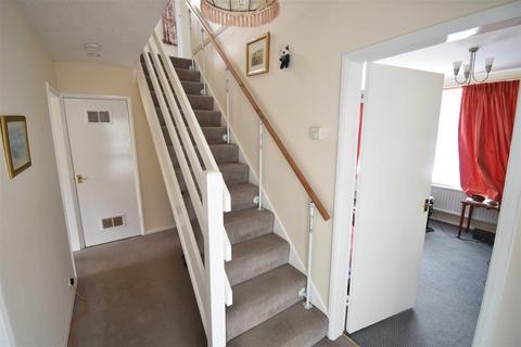 35 Falcon Close, Portishead, Bristol, BS20 6UT