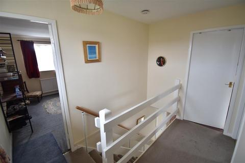 35 Falcon Close, Portishead, Bristol, BS20 6UT
