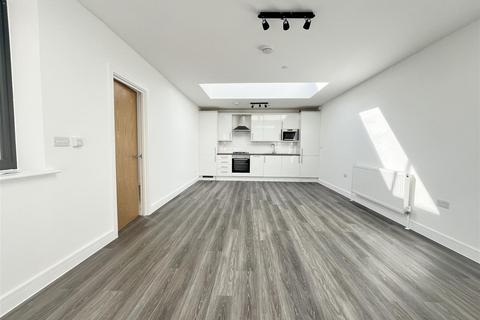 1 bedroom flat for sale, The Mews, Truro Road, Wood Green