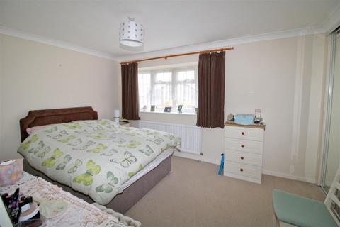 2 bedroom semi-detached house for sale, Barn Close, Seaford