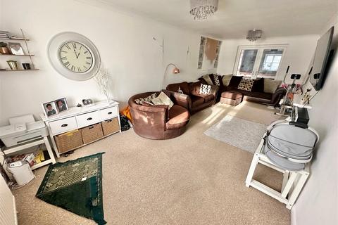 3 bedroom detached house for sale, Catesby Green, Luton