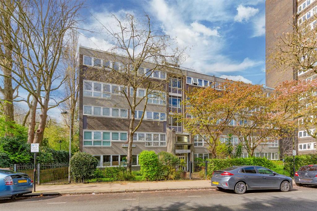Lawn Road, Belsize Park NW3 3 bed flat for sale £545,000