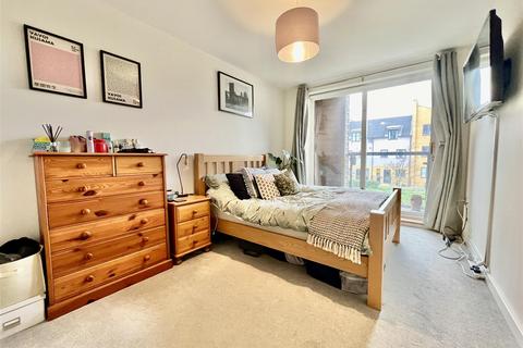 2 bedroom apartment for sale, Lime Tree Court, Gloucester GL2