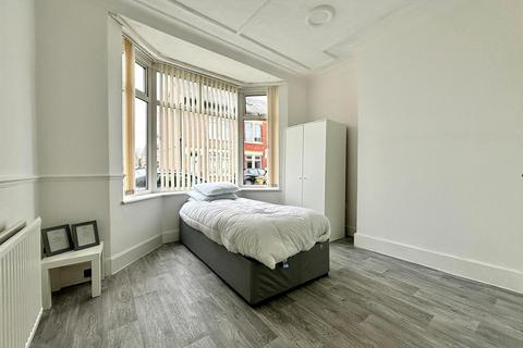 1 bedroom in a house share to rent, Room 1,1 Raglan Road, Heysham